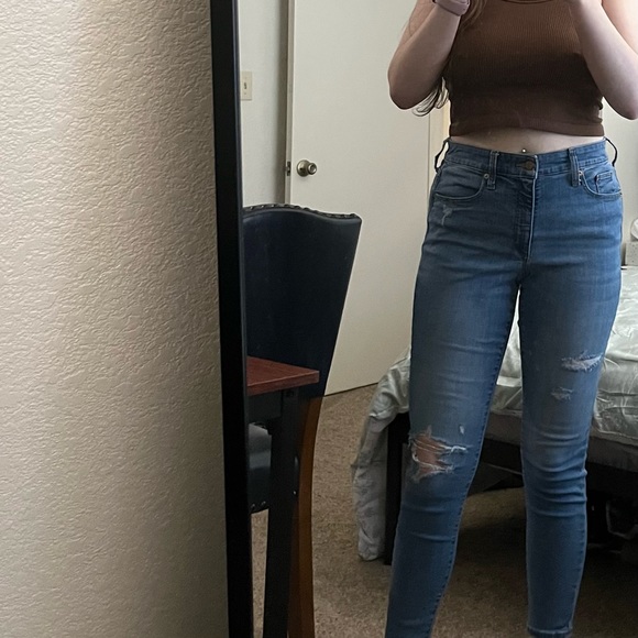 High-Rise Skinny Jeans (Medium Wash) - Picture 10 of 10